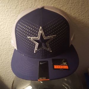 Meet your Posher, Carlton